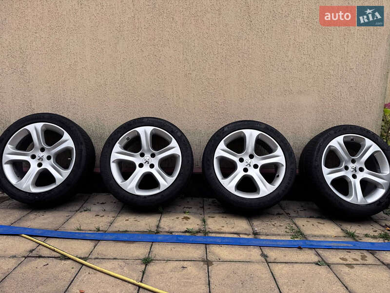 Внедорожник / Кроссовер Peugeot 3008 2011 в Харькове