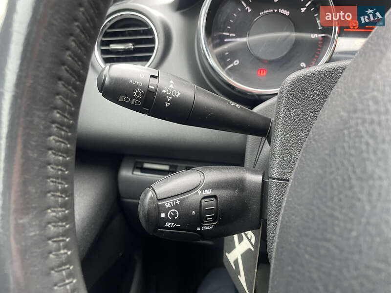 Внедорожник / Кроссовер Peugeot 3008 2012 в Луцке