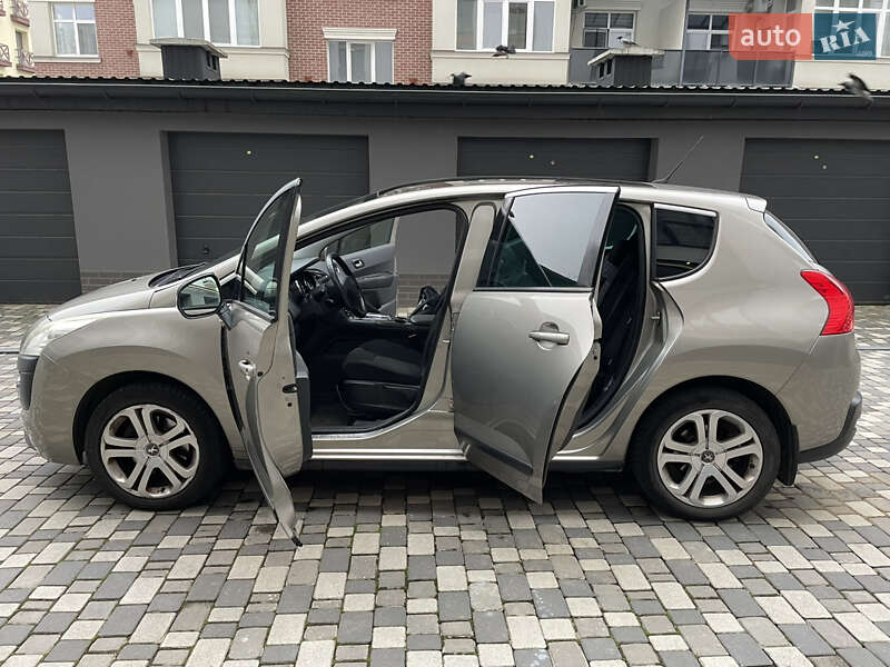 Позашляховик / Кросовер Peugeot 3008 2010 в Івано-Франківську фото 7 Позашляховик / Кросовер Peugeot 3008 2010 в Івано-Франківську