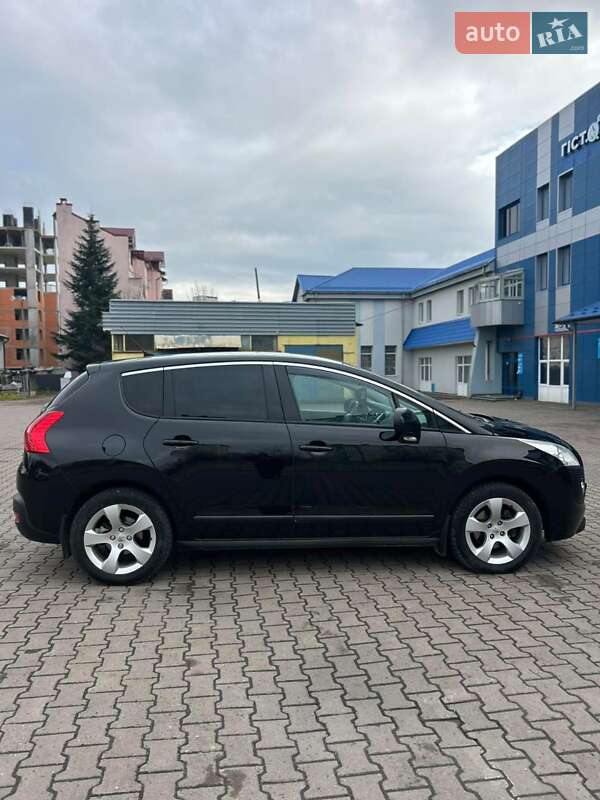 Внедорожник / Кроссовер Peugeot 3008 2011 в Ивано-Франковске