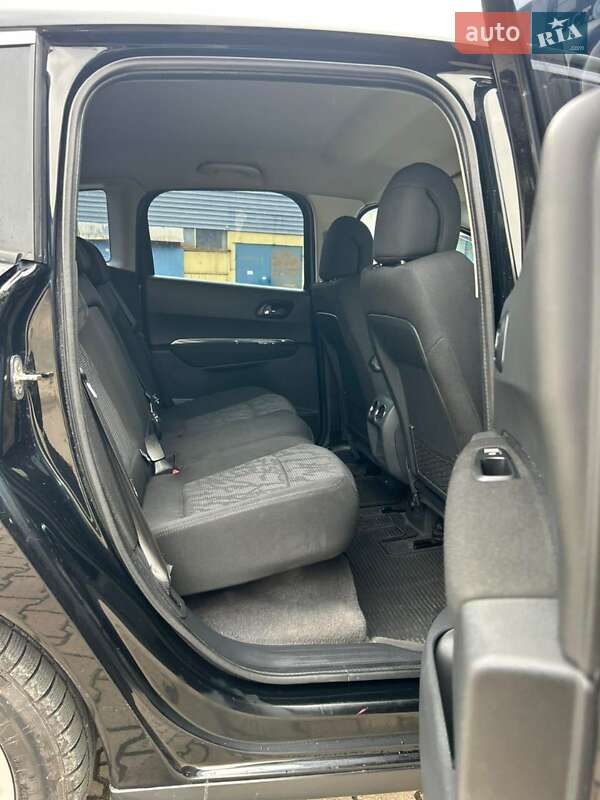 Внедорожник / Кроссовер Peugeot 3008 2011 в Ивано-Франковске