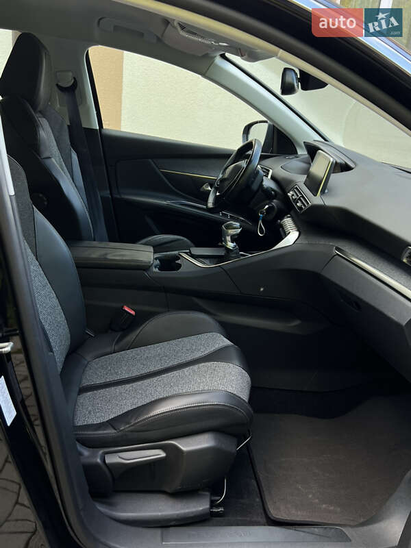 Позашляховик / Кросовер Peugeot 3008 2017 в Самборі