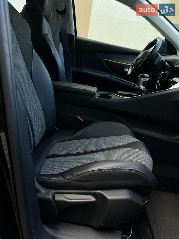 Позашляховик / Кросовер Peugeot 3008 2017 в Самборі