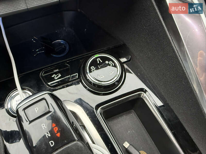Внедорожник / Кроссовер Peugeot 3008 2020 в Днепре