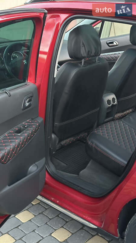 Позашляховик / Кросовер Peugeot 3008 2009 в Радехові