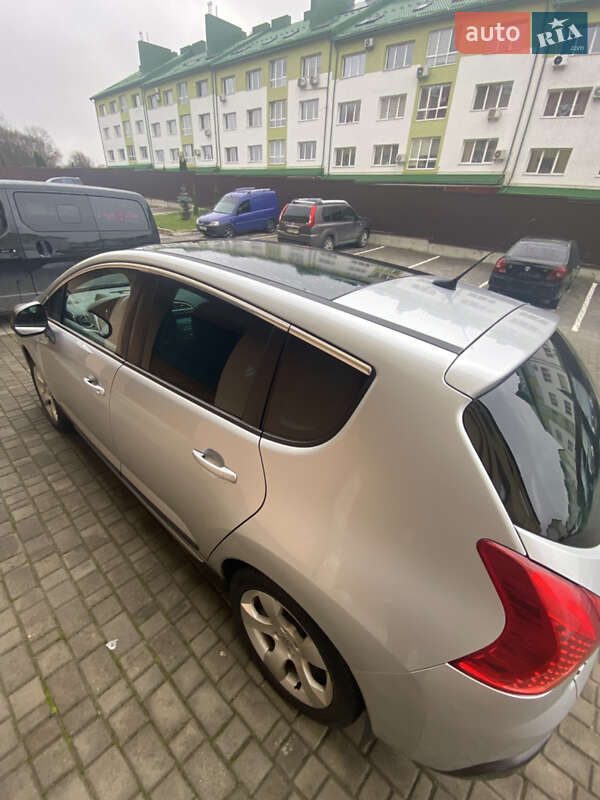 Позашляховик / Кросовер Peugeot 3008 2009 в Львові