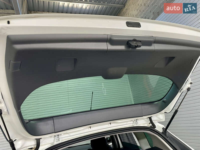 Внедорожник / Кроссовер Peugeot 3008 2014 в Стрые