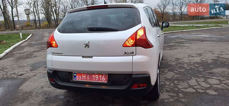 Внедорожник / Кроссовер Peugeot 3008 2012 в Новоархангельске