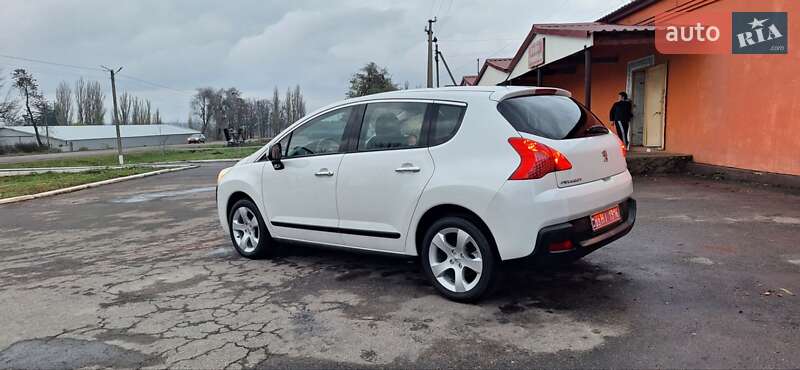 Внедорожник / Кроссовер Peugeot 3008 2012 в Новоархангельске