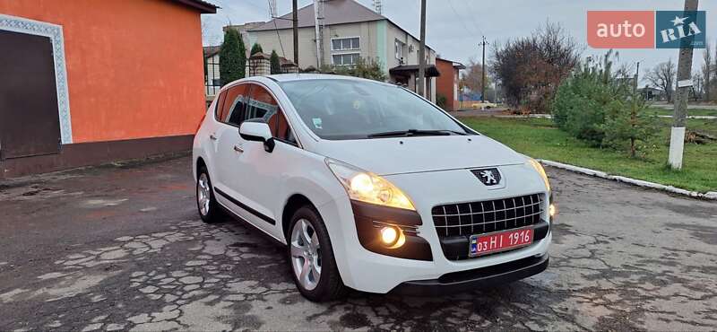 Внедорожник / Кроссовер Peugeot 3008 2012 в Новоархангельске