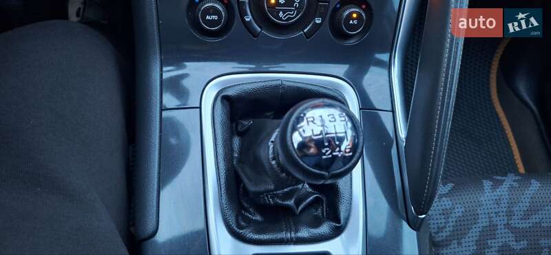 Внедорожник / Кроссовер Peugeot 3008 2012 в Новоархангельске