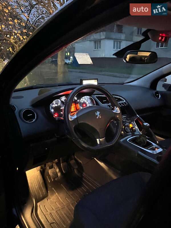 Внедорожник / Кроссовер Peugeot 3008 2012 в Львове фото 22 Внедорожник / Кроссовер Peugeot 3008 2012 в Львове