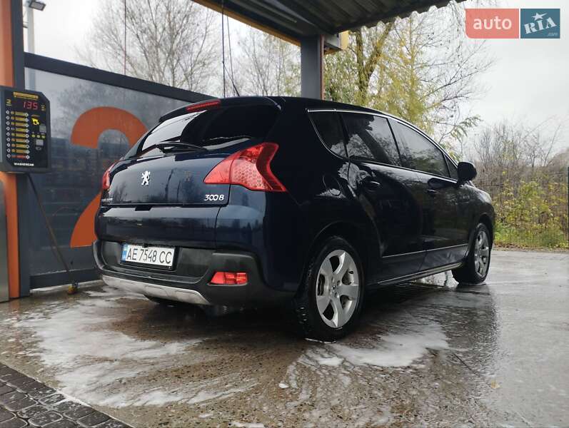 Внедорожник / Кроссовер Peugeot 3008 2010 в Днепре