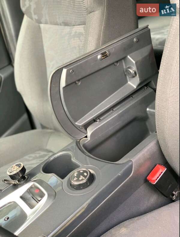 Позашляховик / Кросовер Peugeot 3008 2012 в Рожище