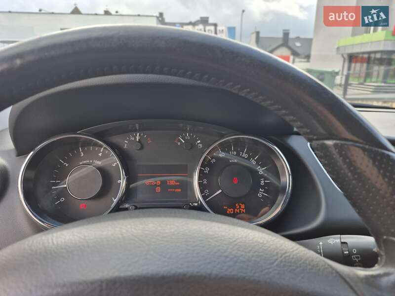 Внедорожник / Кроссовер Peugeot 3008 2011 в Тернополе