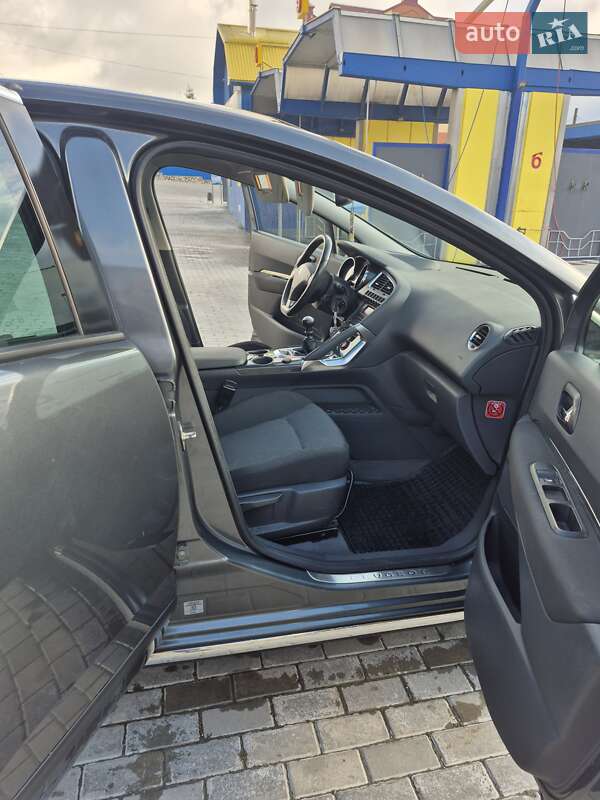 Внедорожник / Кроссовер Peugeot 3008 2011 в Тернополе