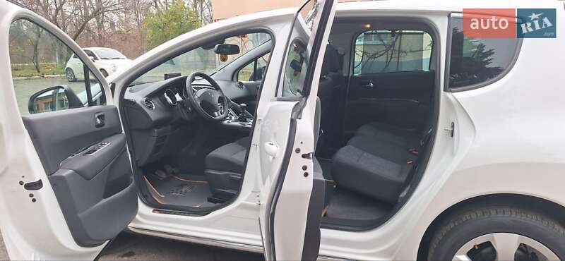 Позашляховик / Кросовер Peugeot 3008 2012 в Новоархангельську фото 11 Позашляховик / Кросовер Peugeot 3008 2012 в Новоархангельську