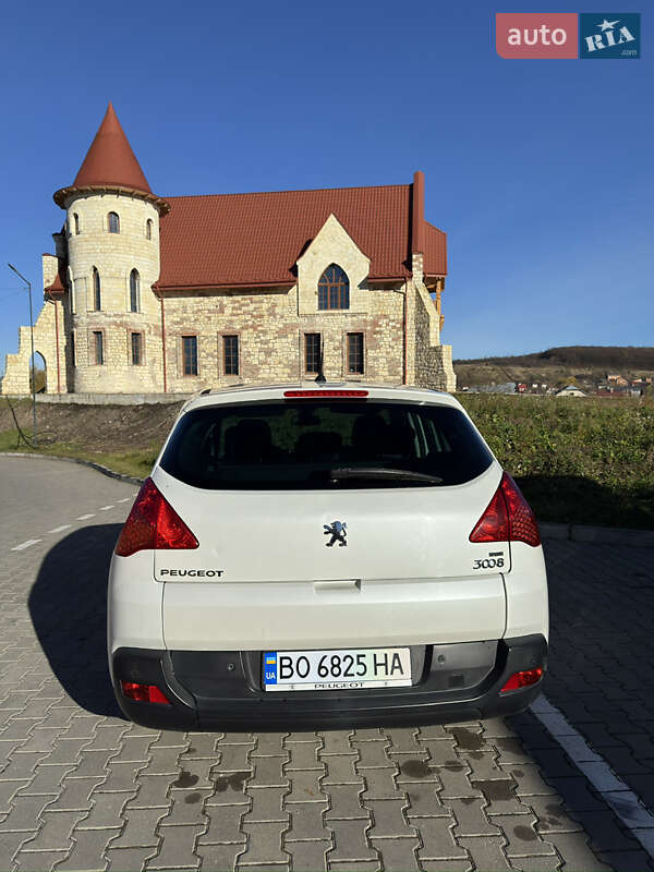 Внедорожник / Кроссовер Peugeot 3008 2011 в Тернополе