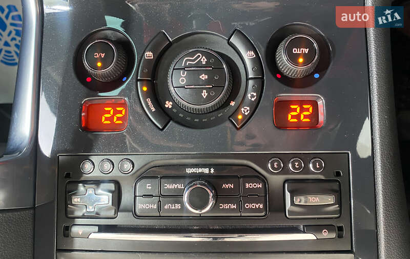 Внедорожник / Кроссовер Peugeot 3008 2016 в Львове фото 20 Внедорожник / Кроссовер Peugeot 3008 2016 в Львове