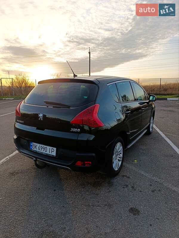 Позашляховик / Кросовер Peugeot 3008 2010 в Рівному