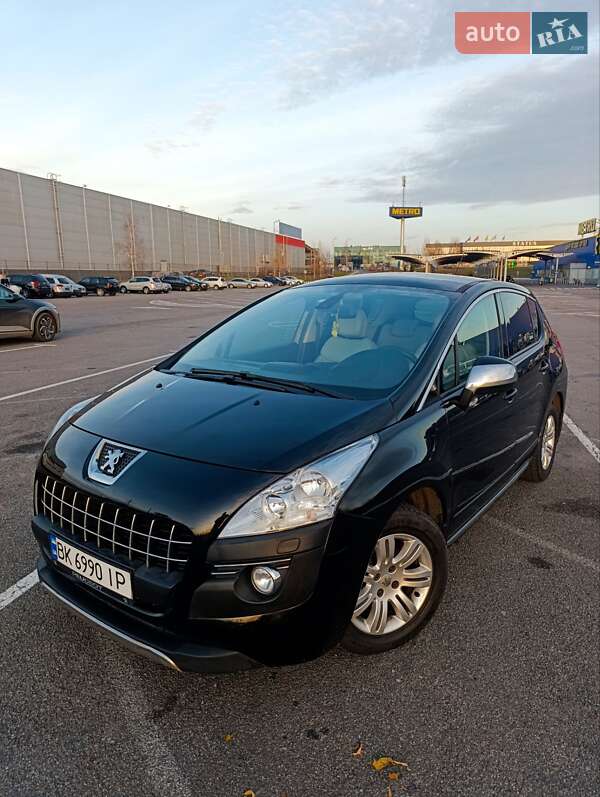 Позашляховик / Кросовер Peugeot 3008 2010 в Рівному