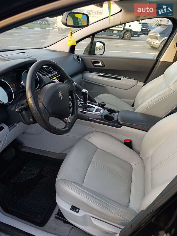 Позашляховик / Кросовер Peugeot 3008 2010 в Рівному