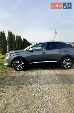 Позашляховик / Кросовер Peugeot 3008 2021 в Чернівцях
