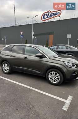 Внедорожник / Кроссовер Peugeot 3008 2019 в Киеве