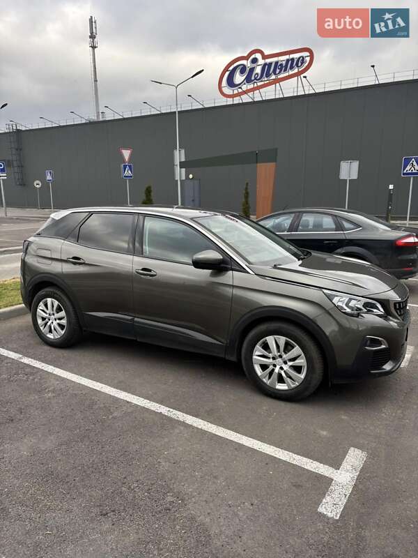 Внедорожник / Кроссовер Peugeot 3008 2019 в Киеве
