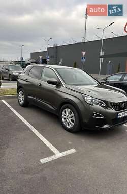 Внедорожник / Кроссовер Peugeot 3008 2019 в Киеве