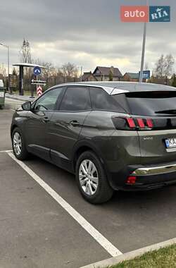 Внедорожник / Кроссовер Peugeot 3008 2019 в Киеве