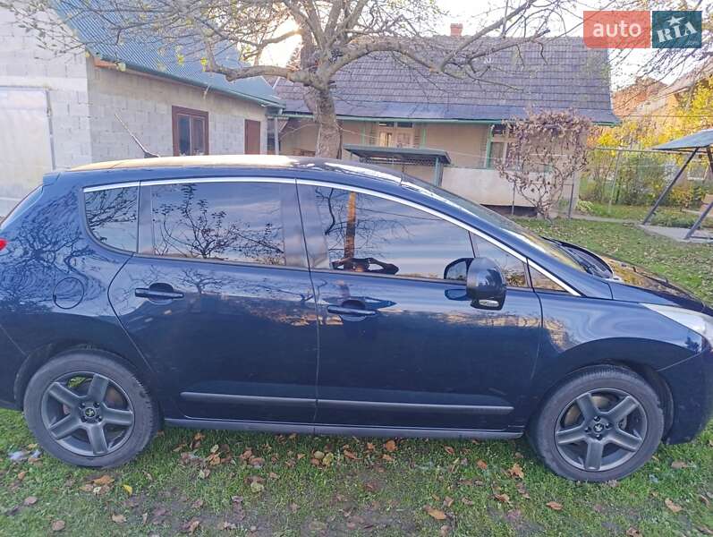 Позашляховик / Кросовер Peugeot 3008 2010 в Трускавці