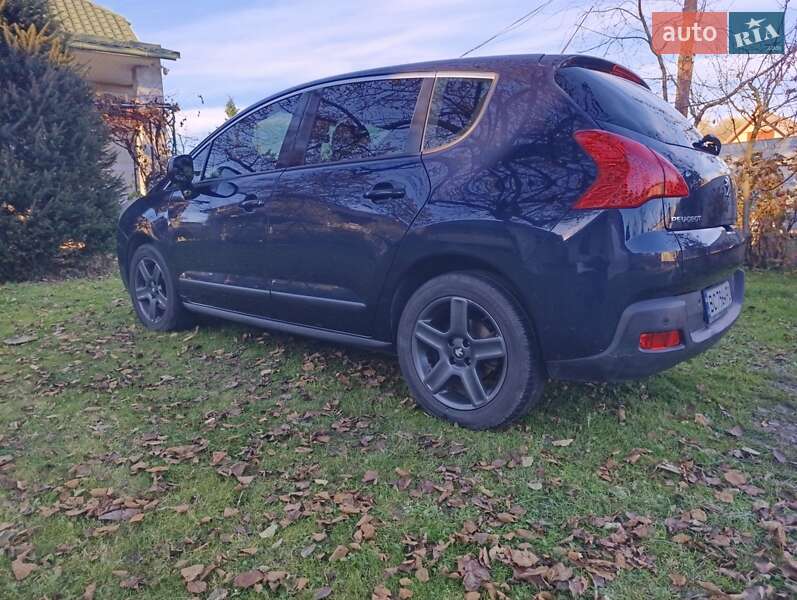 Позашляховик / Кросовер Peugeot 3008 2010 в Трускавці