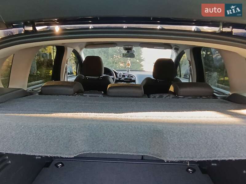 Позашляховик / Кросовер Peugeot 3008 2010 в Трускавці