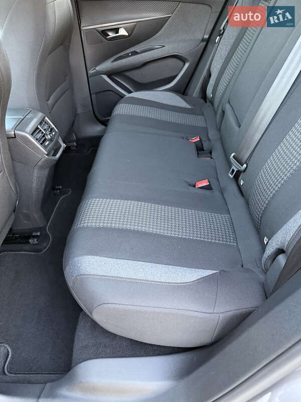 Внедорожник / Кроссовер Peugeot 3008 2019 в Ровно