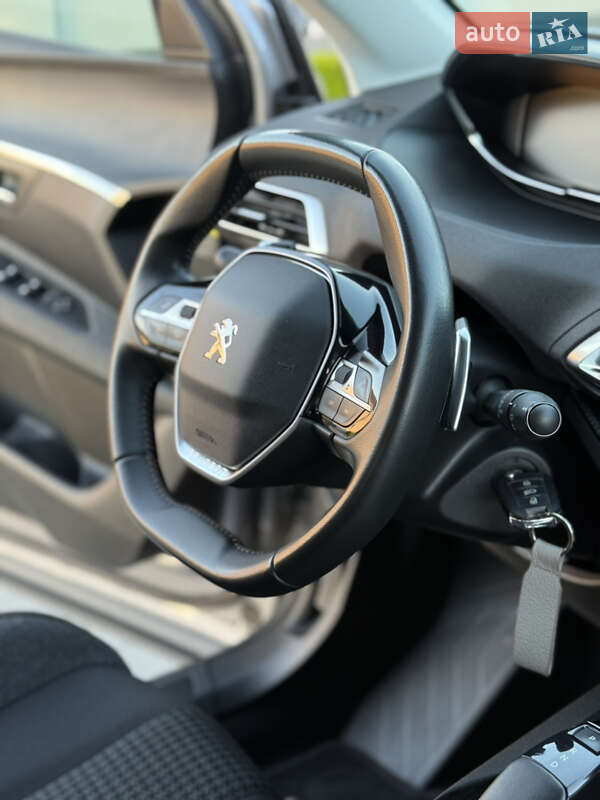 Внедорожник / Кроссовер Peugeot 3008 2019 в Ровно