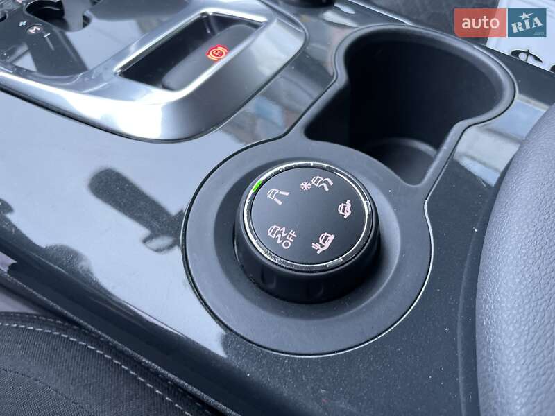 Внедорожник / Кроссовер Peugeot 3008 2015 в Сумах