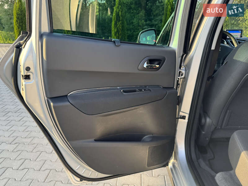 Позашляховик / Кросовер Peugeot 3008 2014 в Хмельницькому