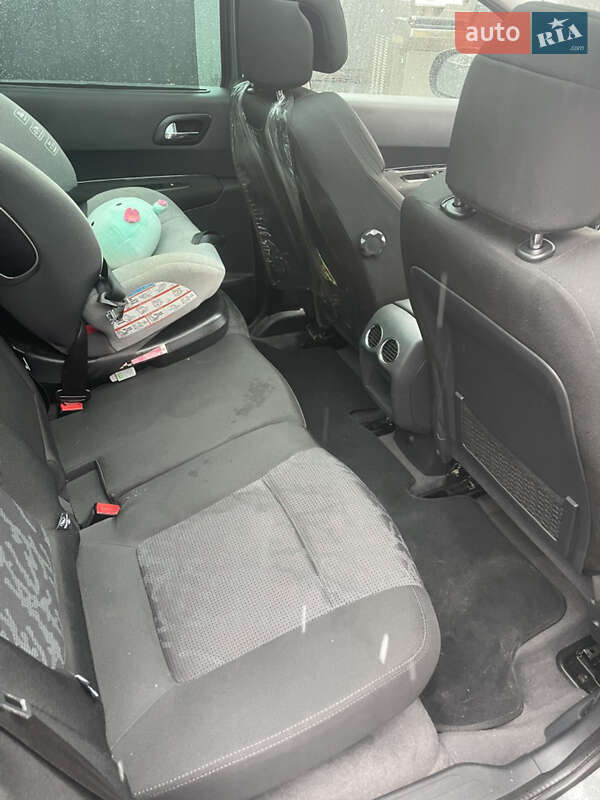 Внедорожник / Кроссовер Peugeot 3008 2010 в Львове