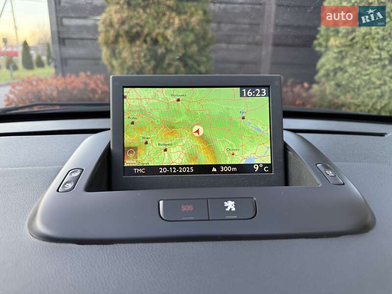 Внедорожник / Кроссовер Peugeot 3008 2013 в Стрые