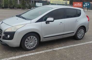 Позашляховик / Кросовер Peugeot 3008 2010 в Чернігові