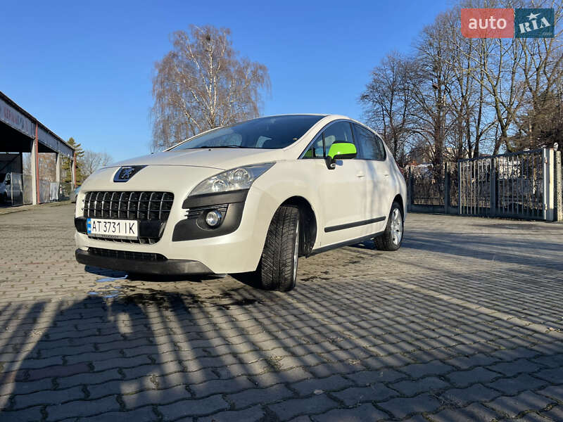 Внедорожник / Кроссовер Peugeot 3008 2011 в Калуше
