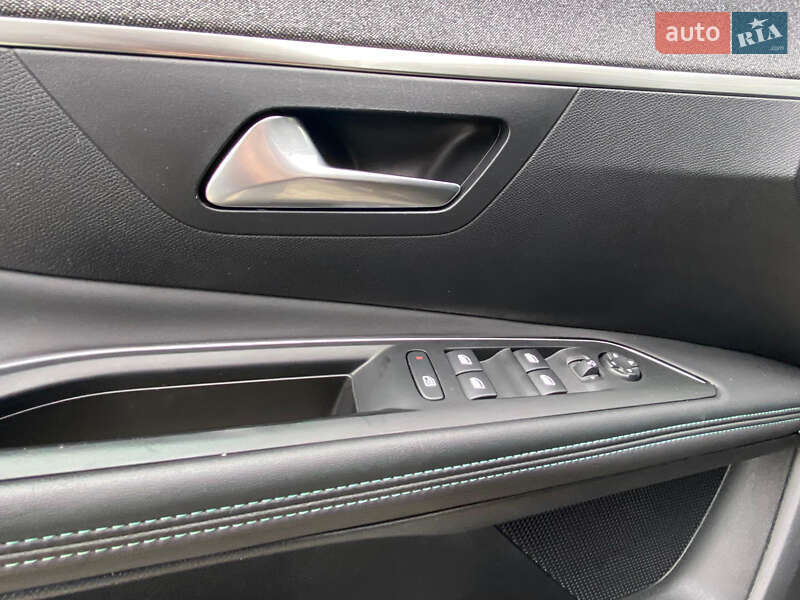 Внедорожник / Кроссовер Peugeot 3008 2022 в Ровно