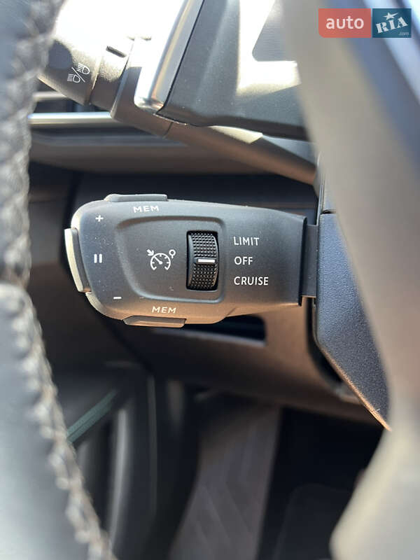 Внедорожник / Кроссовер Peugeot 3008 2021 в Дубно