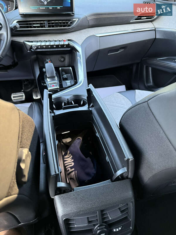 Внедорожник / Кроссовер Peugeot 3008 2021 в Дубно