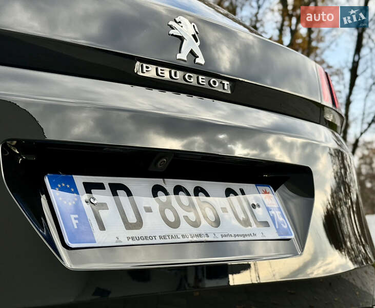 Внедорожник / Кроссовер Peugeot 3008 2017 в Луцке