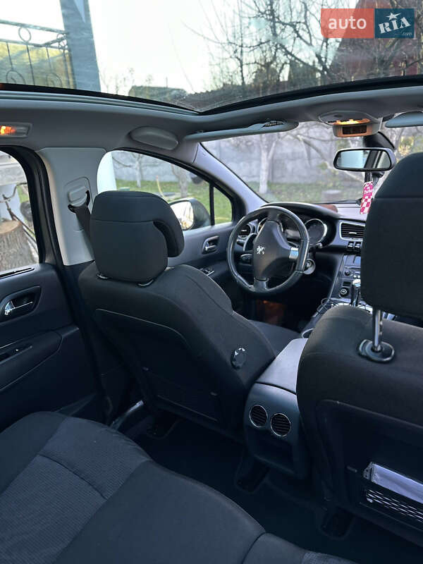 Внедорожник / Кроссовер Peugeot 3008 2010 в Клевани