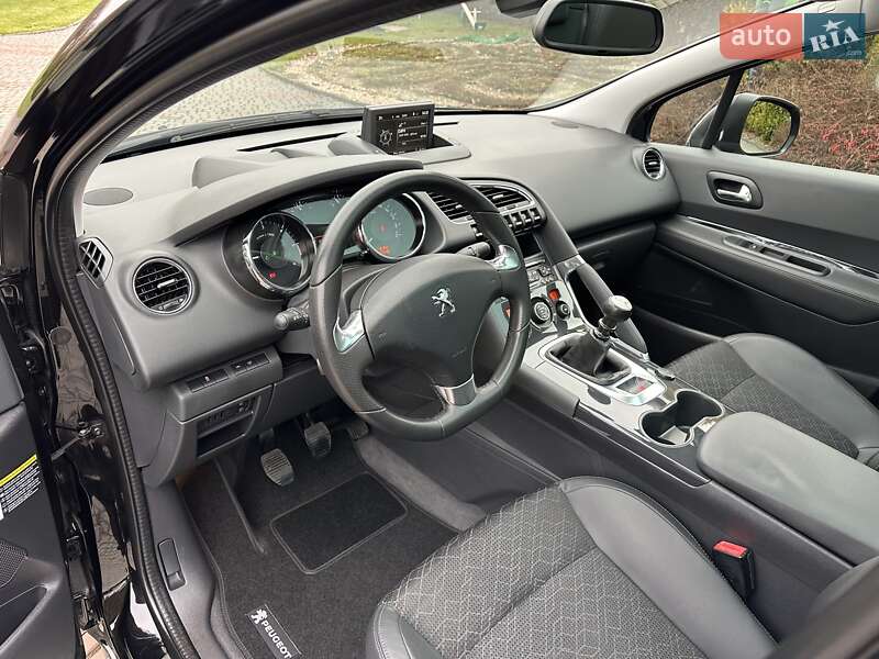 Внедорожник / Кроссовер Peugeot 3008 2016 в Луцке