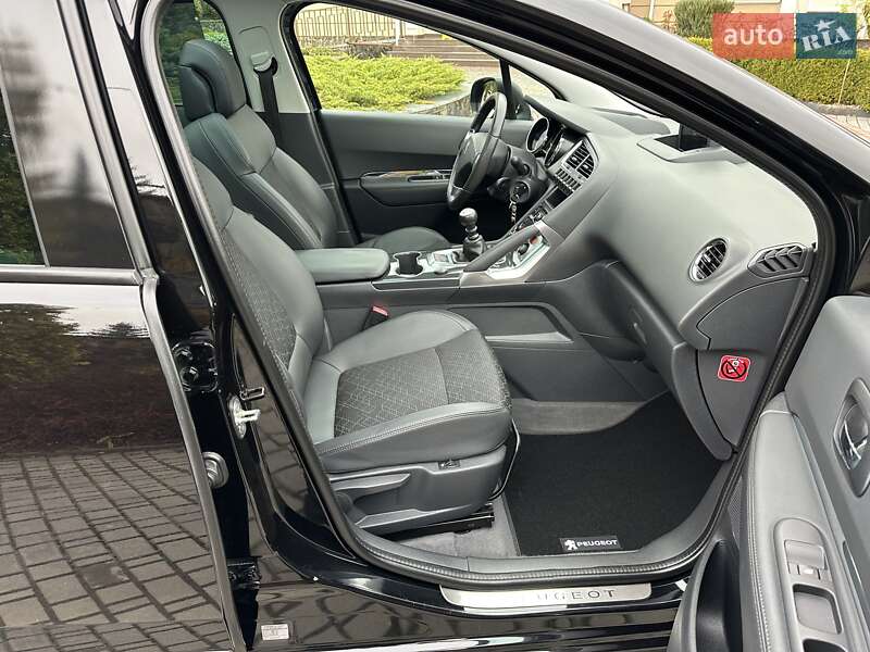 Внедорожник / Кроссовер Peugeot 3008 2016 в Луцке