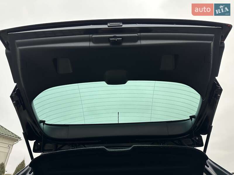 Внедорожник / Кроссовер Peugeot 3008 2016 в Луцке